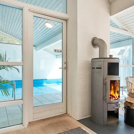 Holiday Nexo Xliv * Vester Somarken