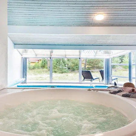 Holiday Nexo Xliv Vester Somarken